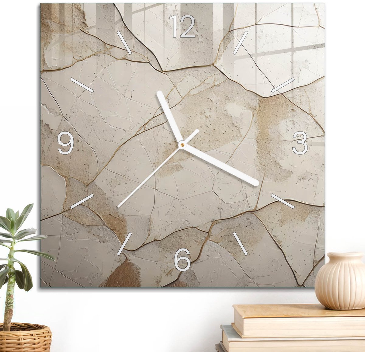 ArtPrintCave Beige Glazen Klok - 30x30 cm - Wandklok Vierkant - Gebarsten Oppervlak Stille Wandklok - Achtergronden En Patronen Wandklok Keuken - Witte Klokwijzers