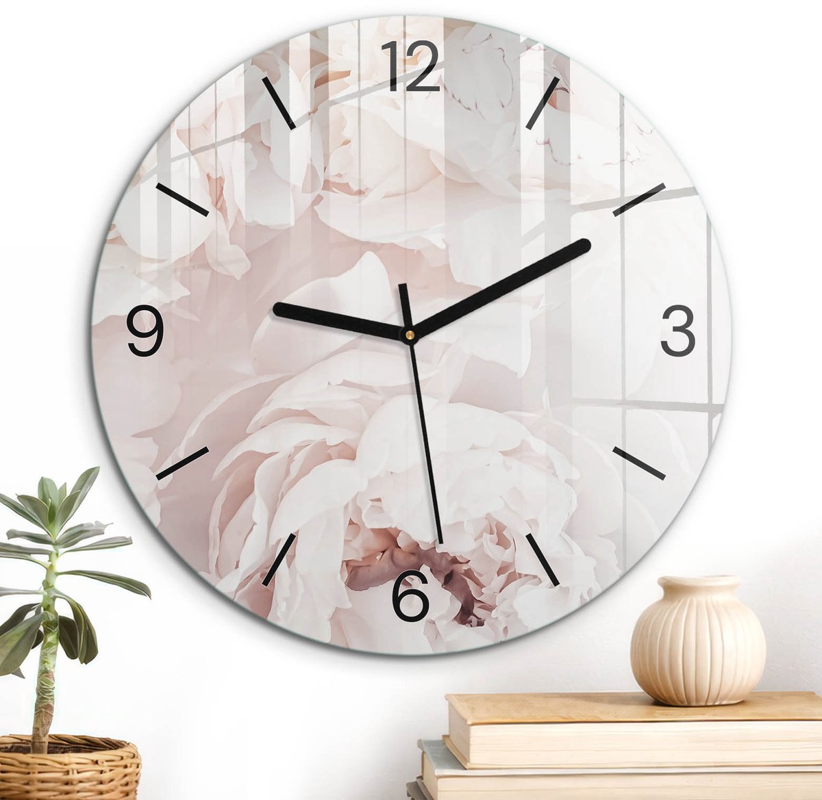 ArtPrintCave Romig Glazen Klok - Wandklok 30 cm - Muurklok Rond - Bloemige Elegantie Stille Wandklok - Natuur Wandklok Keuken - Zwarte Klokwijzers