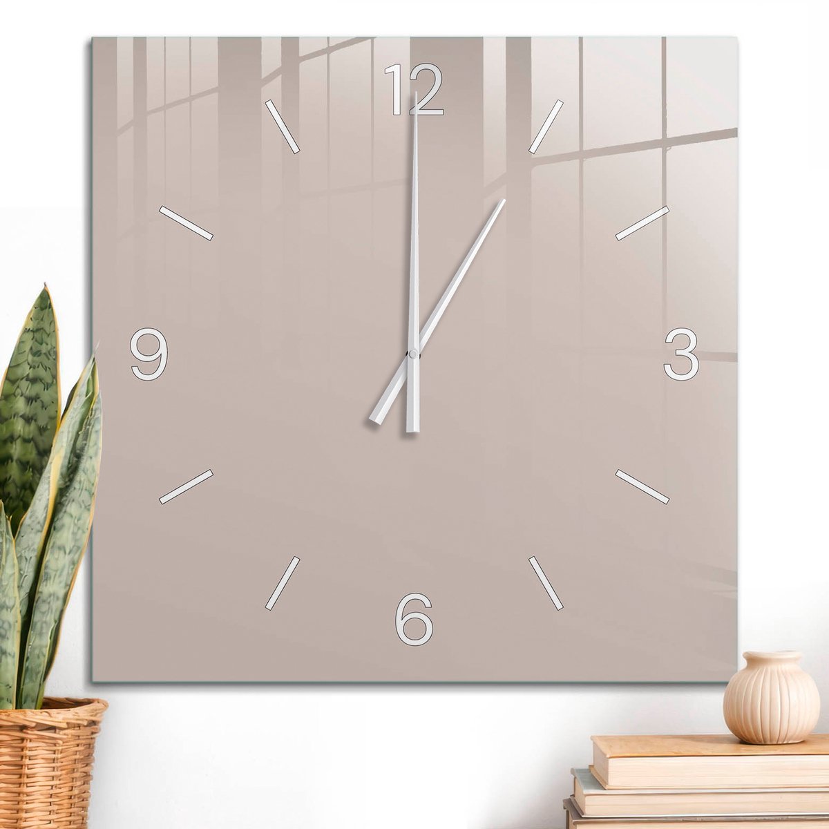 ArtPrintCave Roze Glazen Klok - 60x60 cm - Wandklok Vierkant - Warme, Gedempte Beigetint Stille Wandklok - Abstractie Wandklok Keuken - Witte Klokwijzers