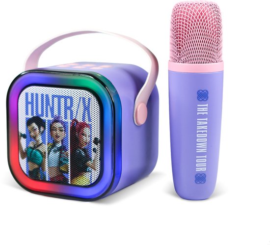 Paarse karaoke-speaker met RGB-rand en Huntrax-illustratie, inclusief een bijpassende roze-paarse microfoon.
