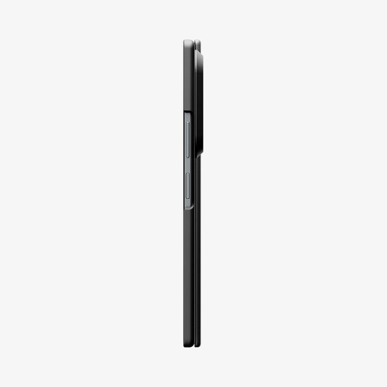 Zijkant van een zwarte Spigen Air Fit Pro MagFit hoes voor Samsung Galaxy Z Fold.