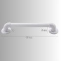 Witte handgreep van 49 cm lang, 8,5 cm hoog en 5 cm breed, met geribbelde grip.