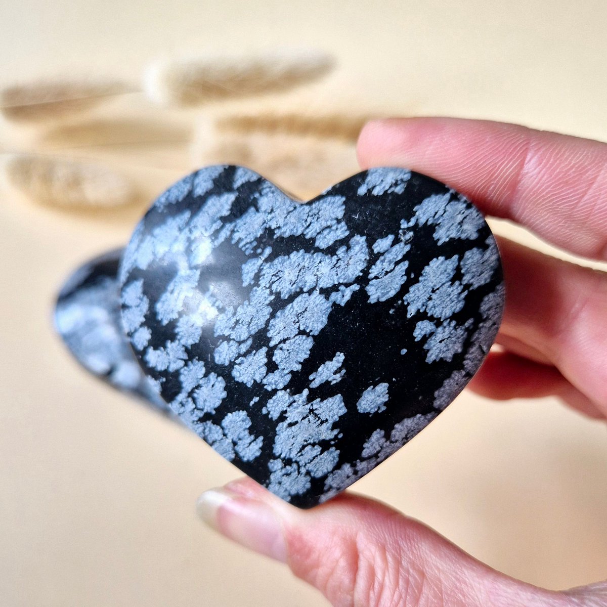 Edelsteen Snowflake Obsidian Hart 5-6cm – Gepolijst
