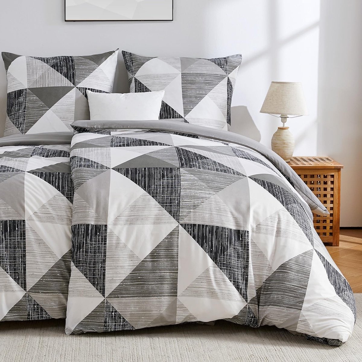Dailygoods- Beddengoedset 135 x 200 cm - 4-delig - Geometrisch Driehoekpatroon - Kussenslopen 80 x 80 cm - Ademend Microvezel - Ritssluiting - Dekbedovertrek