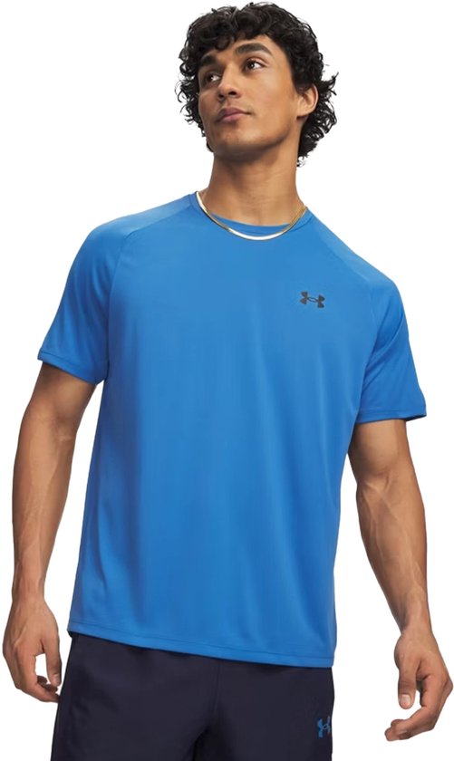 Blauw Under Armour sportshirt met korte mouwen en logo op de borst.