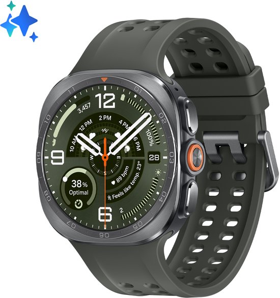 Samsung Galaxy Watch Ultra met olijfgroene geperforeerde band en digitale wijzerplaat met hartslag en batterijstatus.