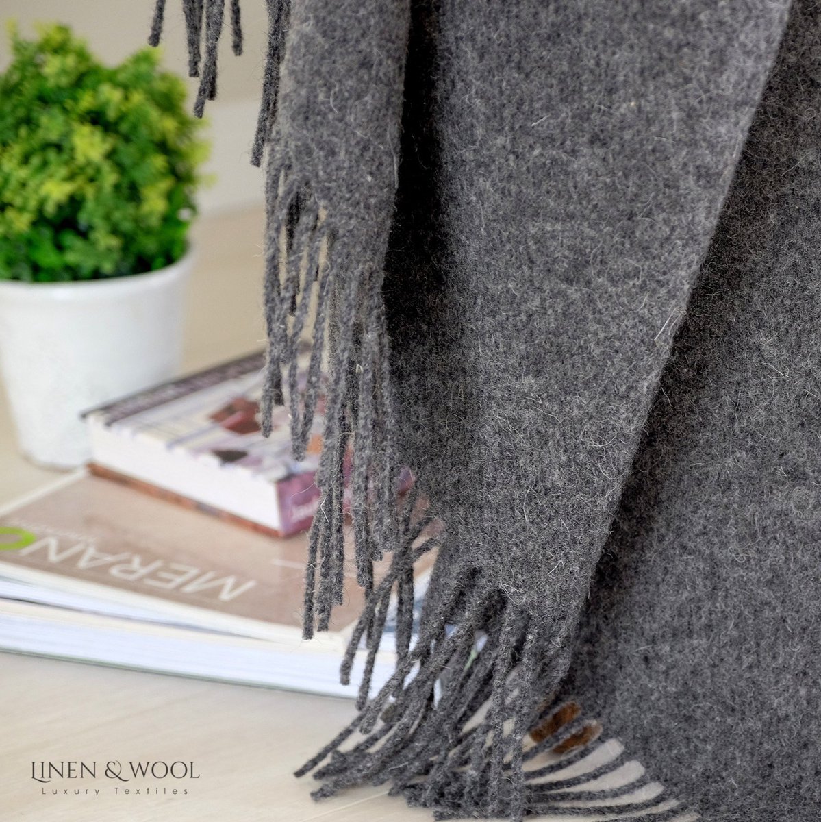 Woondeken 140 x 200 cm - 100% Nieuw-Zeelandse wol - Antraciet - Perfect voor cosy avonden - ShopVlot