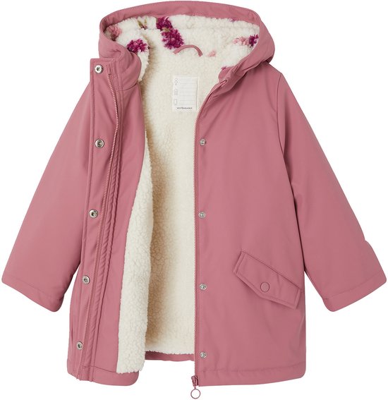 Roze kinderregenjas open, met ritssluiting, drukknoopjes en zachte, witte sherpa voering met bloemenprint.
