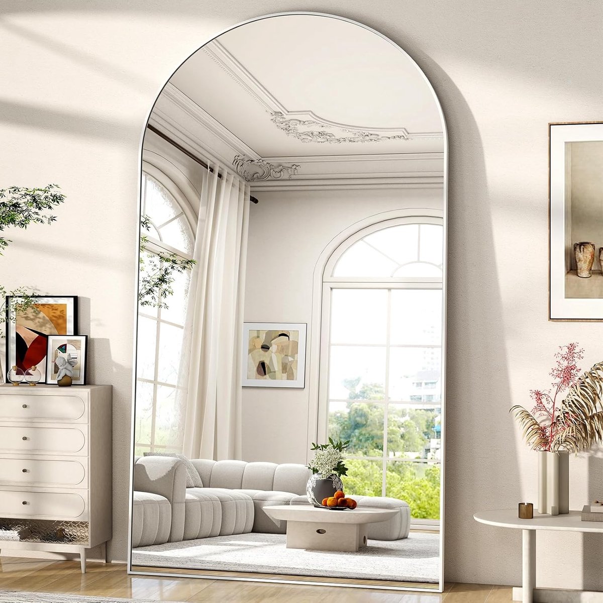 Volledige Lichaamspiegel 218 x 102 cm, Curved Staande Spiegel, Wand- of Leunspiegel voor Slaapkamer, Woonkamer of Kleedkamer, Wit en Stijlvol Design