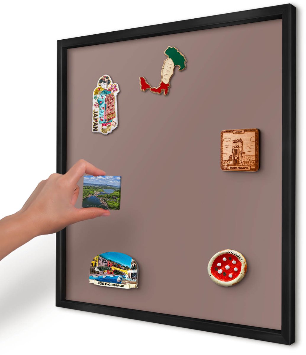 Artprintcave Rood Magneetbord mit Zwart Frame - 50x50 cm - Pastelbruin Bord Voor Magneten - Minimalist Magneetbord Voor Foto's - Achtergronden En Patronen