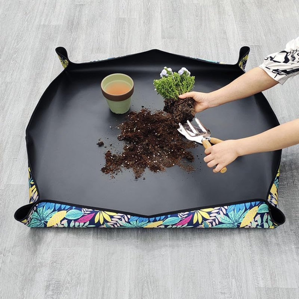 Verpotmat voor het verplanten van planten en ter voorkoming van vervuiling door potgrond, waterdicht, opvouwbaar, draagbare mat van Oxford-weefsel, 75 x 100 cm