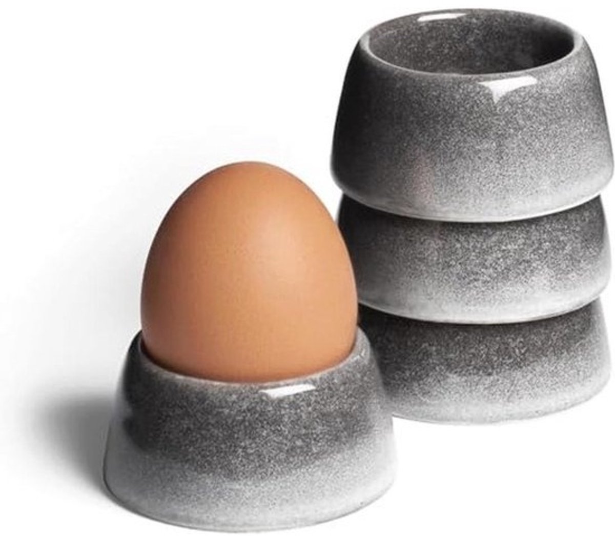 Set van 4 Elegante Aardewerk Eierdopjes voor een Scandinavisch Ontbijt