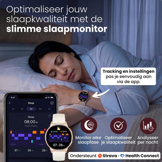 Vrouw slaapt met een smartwatch om haar pols, met een app op een telefoon die slaapdata toont.
