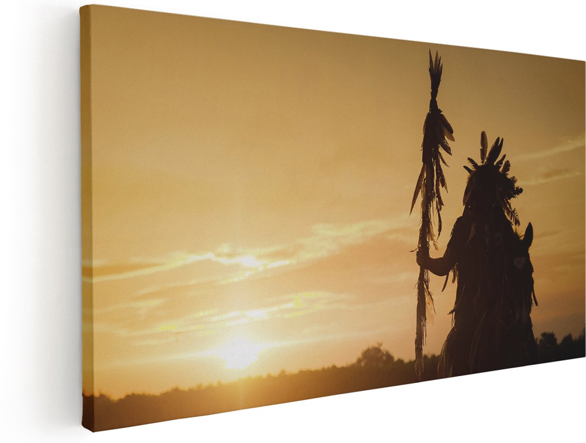 Artaza Canvas Schilderij Indiaan met een Speer bij Zonsondergang - 180x90 cm - Groot - Wanddecoratie Woonkamer - Schilderijen - Muurdecoratie