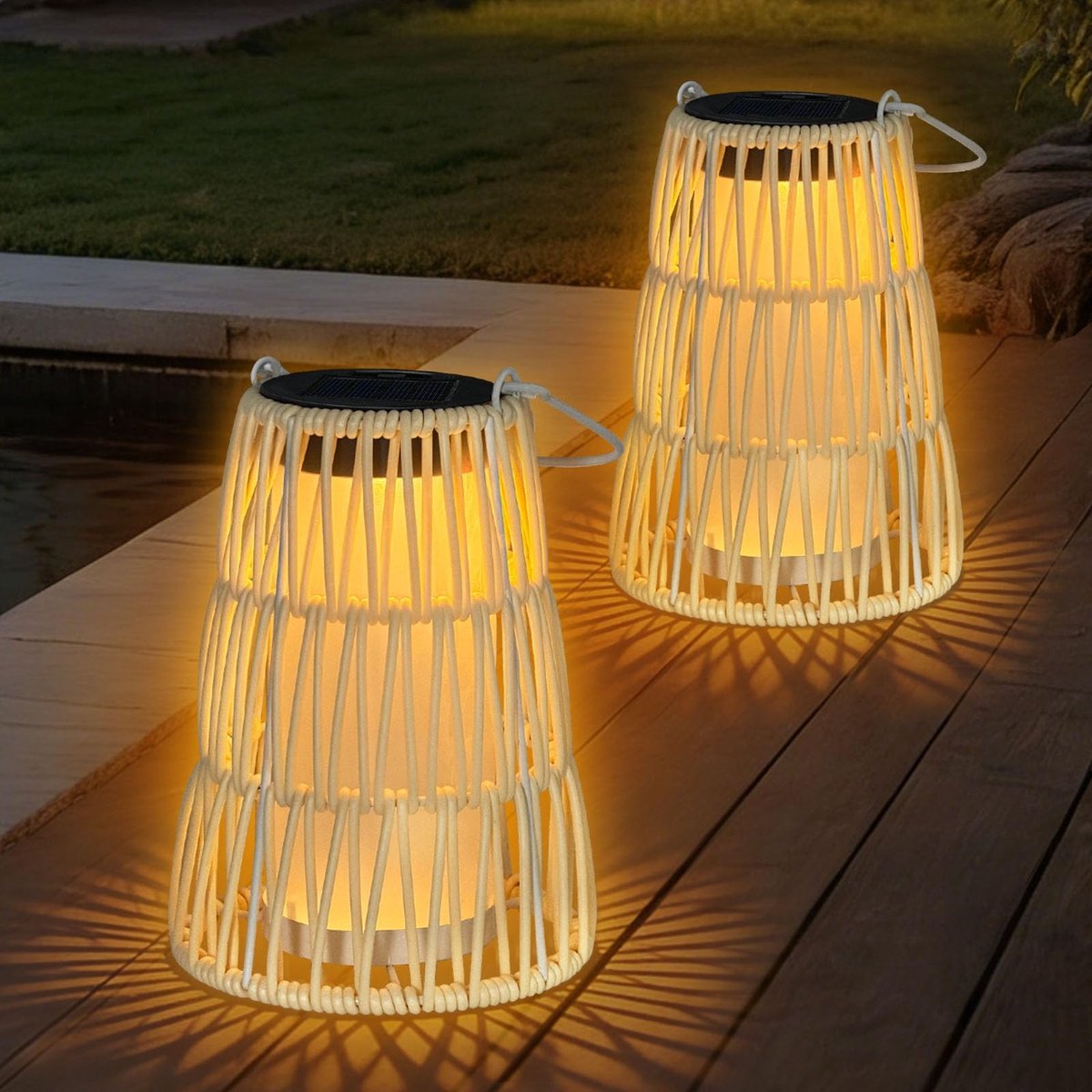 Omgoods - Buiten Solar Tuinverlichting met 2 Stuks Rieten Lantaarns