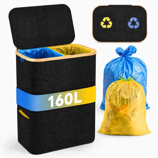 Une poubelle de tri noire de 160L avec finition bambou, 2 compartiments et un sac à déchets bleu et un jaune.