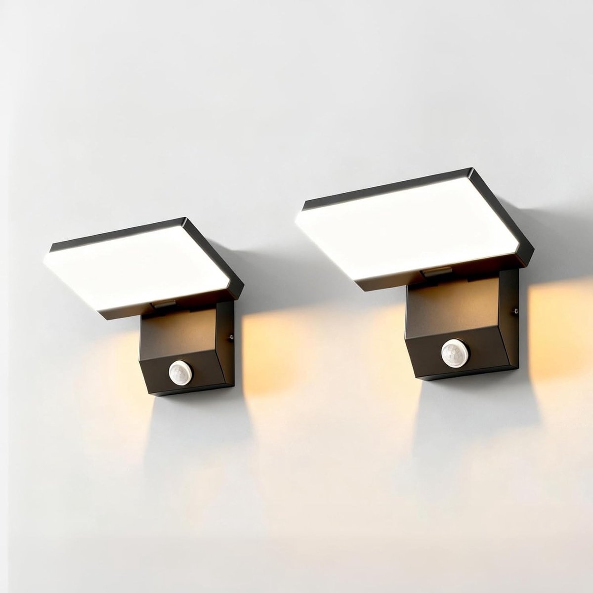 LED-wandlamp met Bewegingssensor - Wit - 2 Pack - Draaibaar LED-paneel - Voor Binnen en Buiten