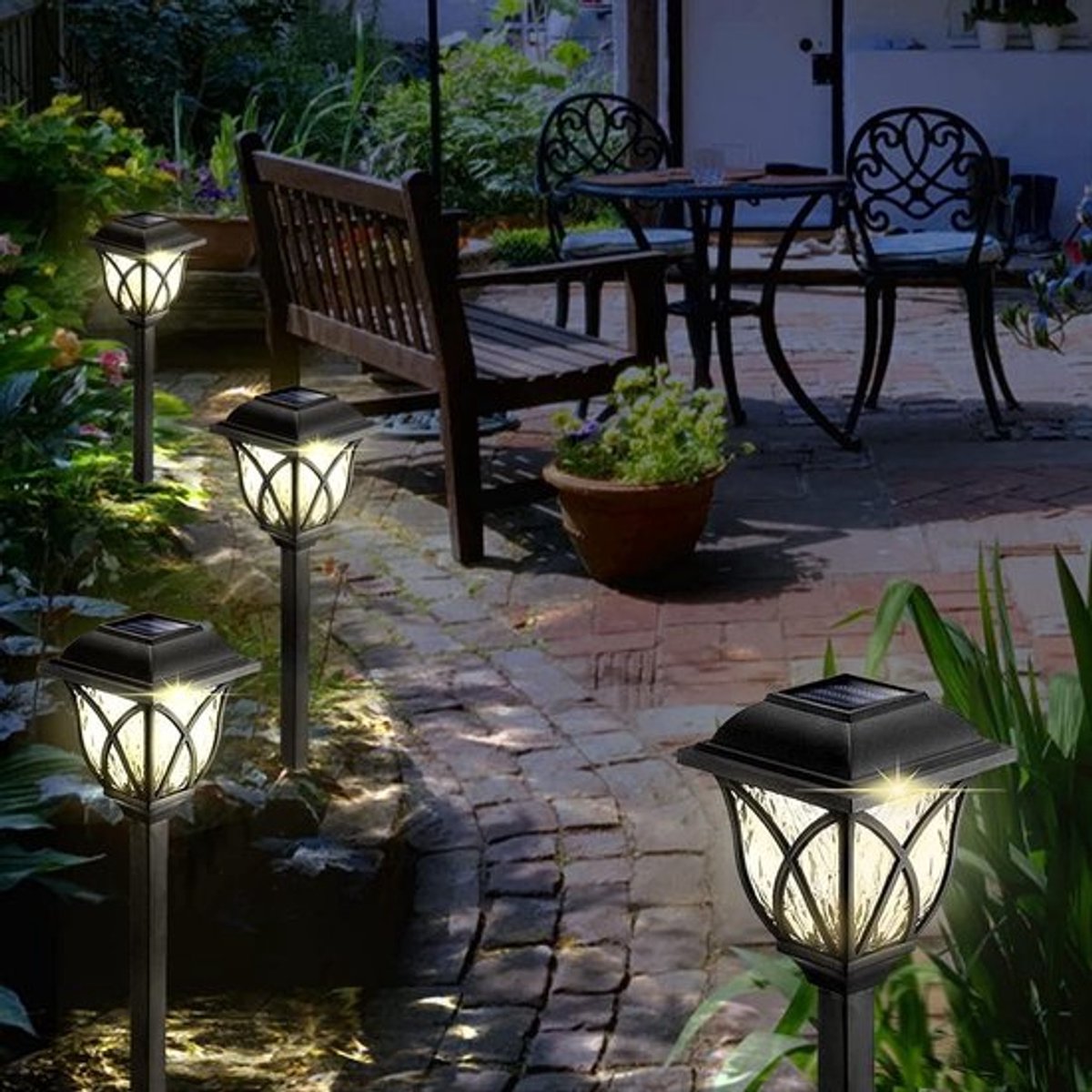 LED Solar Tuinverlichting - Warm Wit, Waterdicht IP65, Perfect voor Tuin, Balkon en Landschap, Set van 6 Lampen