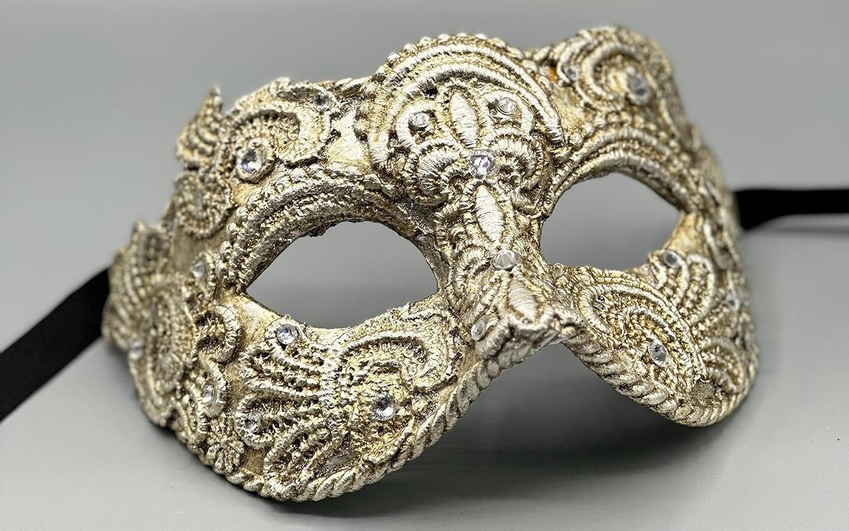 Balmasker voor een man in zilveren kant