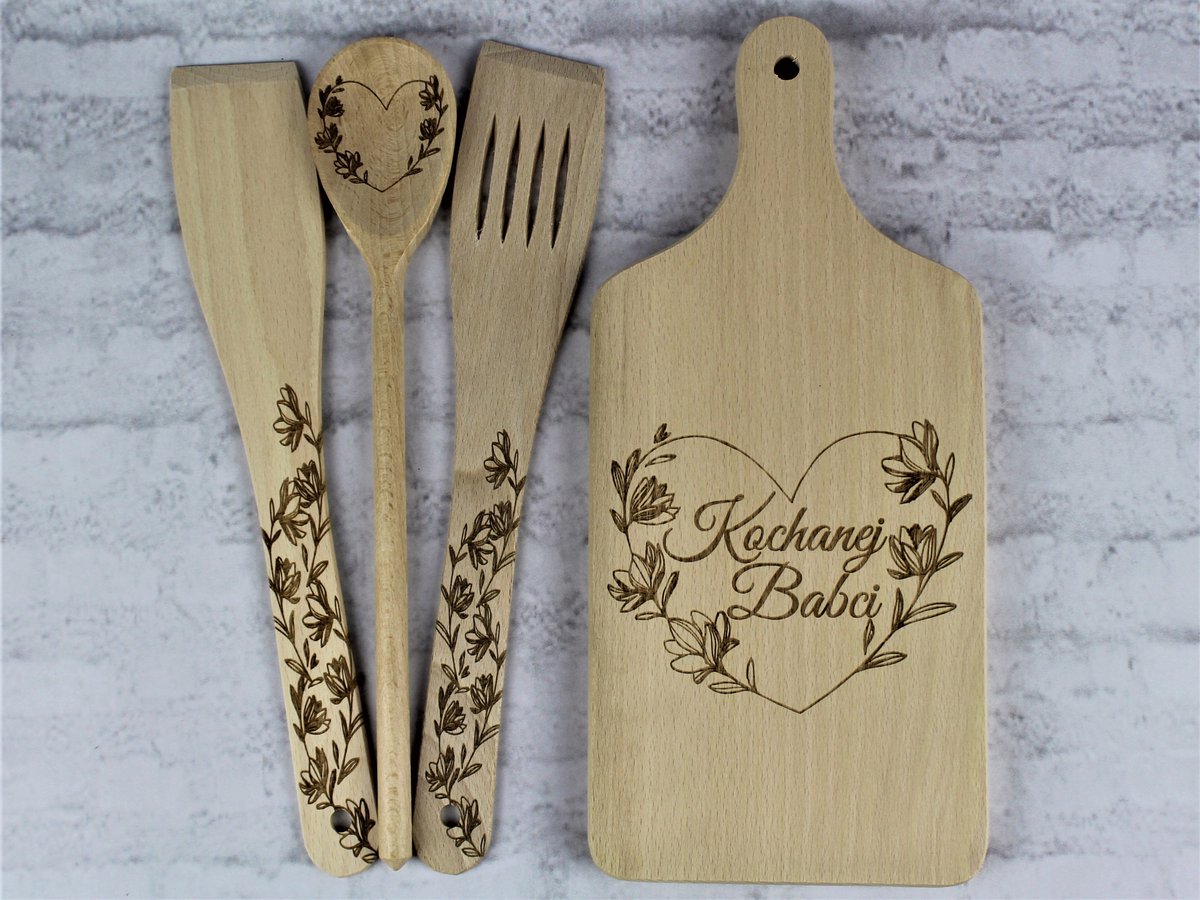 Keukengerei Set met Gravure voor Oma - Houten Plank, Lepel, Spatels + Gratis Hanger