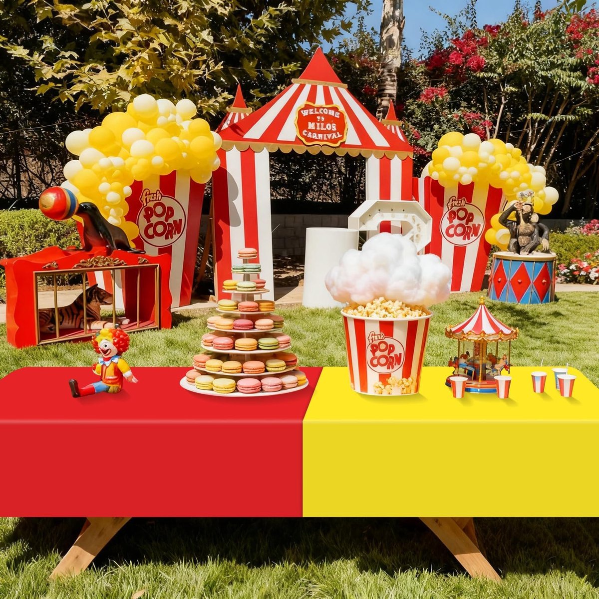 Tafellaken circus 220x130cm - 4 kleuren - vrolijke decoratie - perfect voor kinderfeestjes - ShopVlot