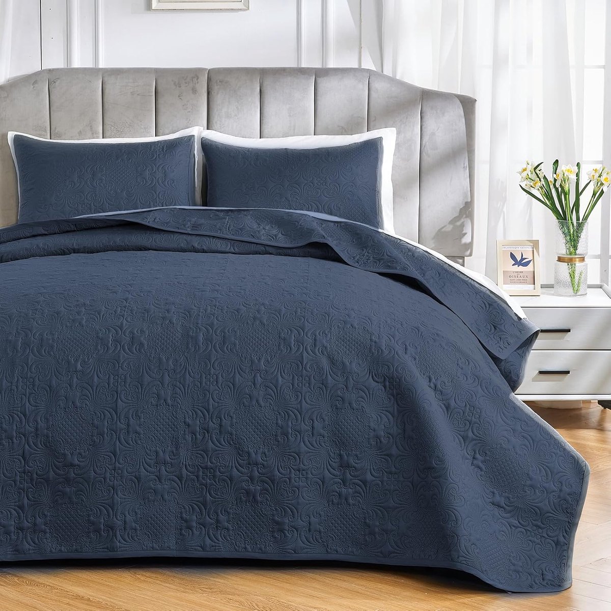 SnelShoppen - Luxe Dekbedovertrek Set 240 x 260 cm, Ultrasonisch Duvetoverlap, Zacht en Lichtgewicht, Elegante Marineblauwe Bloemenprint met 2 Kussens