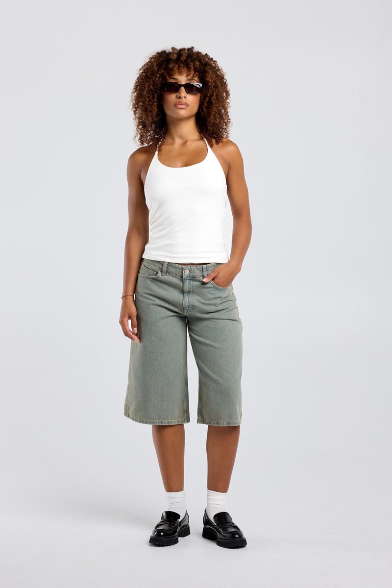 Short Nella