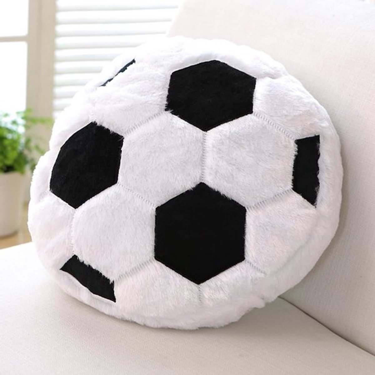 Zachte Voetbal Kussen 45 x 45 cm, Fluffy Sportbal Decoratie, Interactief Speelgoed voor Kinderen, Creatieve Kameraccessoires, Verjaardagscadeau