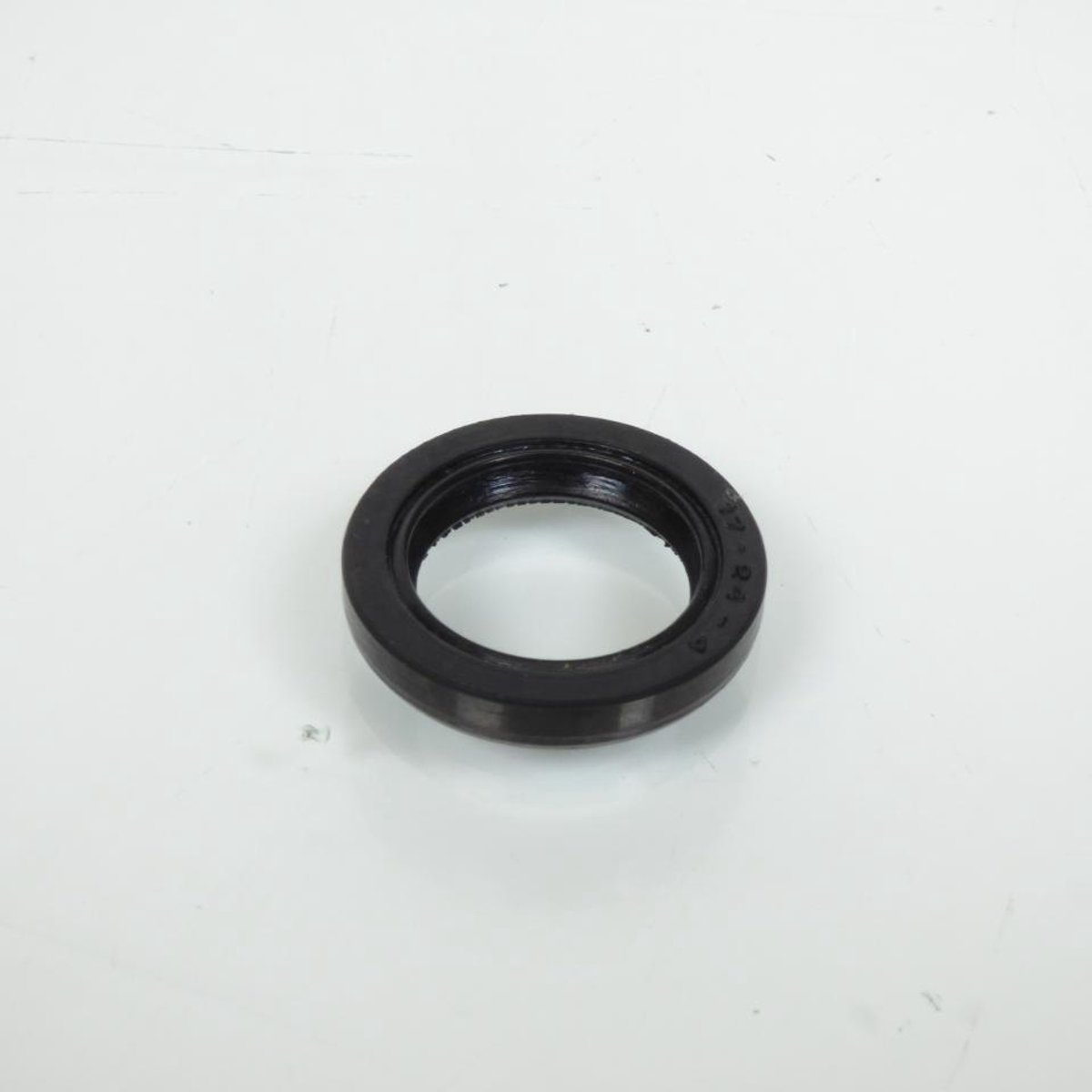 Joint spi moteur RSM pour mobylette 17x24x4mm / à l'unité Neuf