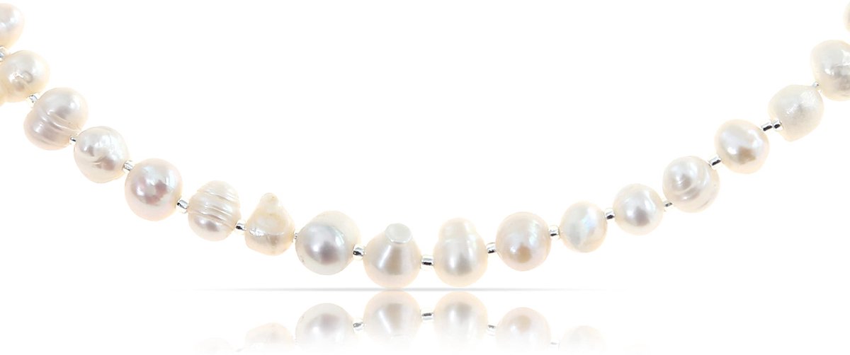 by Nami Designer parelchoker • dameshalsketting met zoetwaterparels • filigraan parelhalsband • parelketting waterdicht • handgemaakte strand- en surfersieraden
