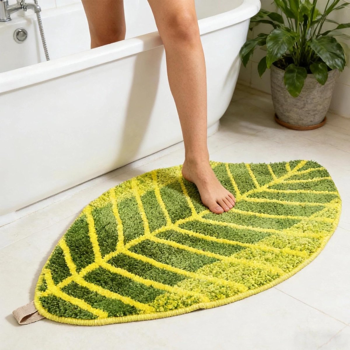 SnelShoppen - Non Slip Badmat Bladvorm - Zachte Microfiber Badkamer Mat - Waterabsorberend - Machinewasbaar - 45 x 75 cm - Geschikt voor Badkamer, Toi