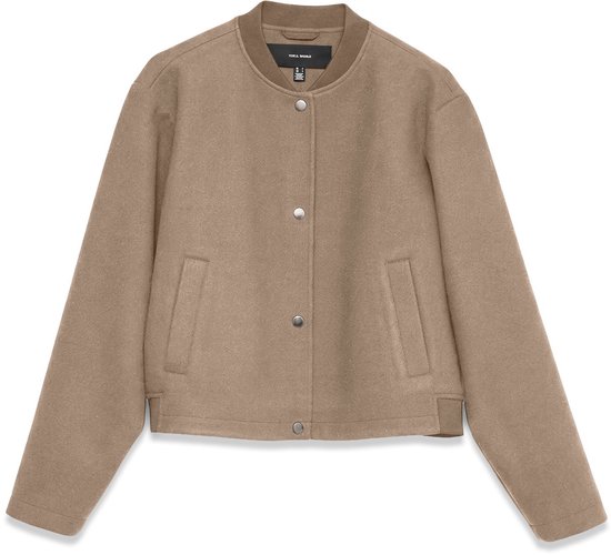 Beige wollen bomberjack met ronde kraag en zilverkleurige knopen.