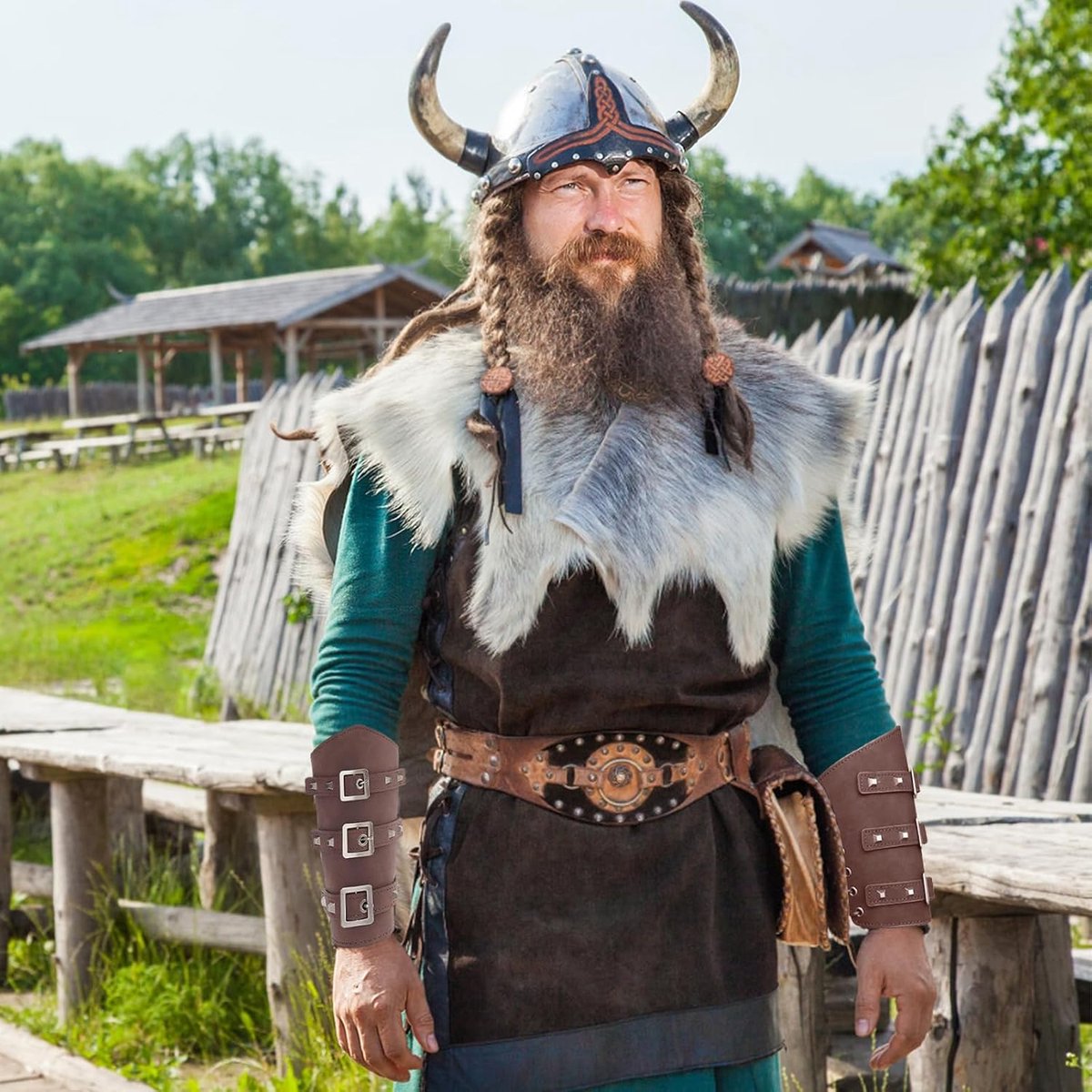 Middeleeuwse Arm Guards - PU Leer - Viking Design - Perfect voor Cosplay - ShopVlot
