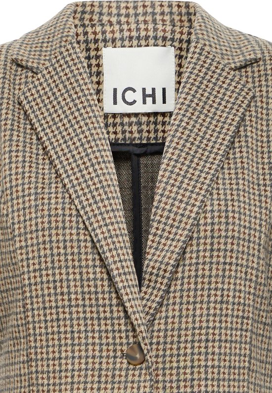 Een close-up van een beige ICHI blazer met een ruitpatroon in bruin en grijs, met een knoopsluiting.