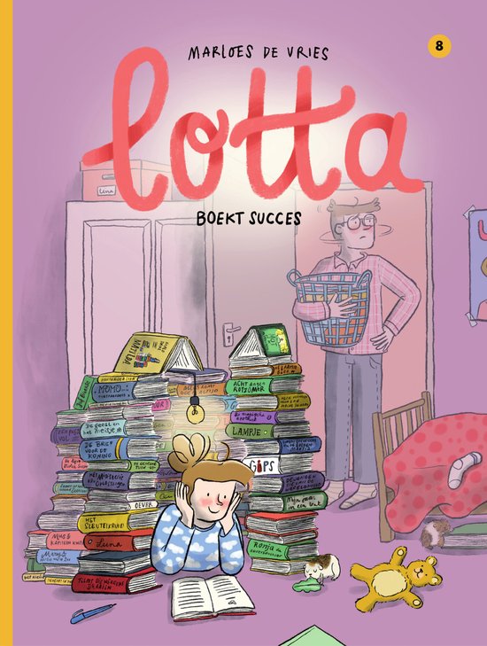 Boekomslag met "Lotta boekt succes" in grote letters. Een jongen houdt een wasmand vol boeken vast.