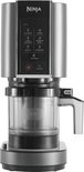 Zilverkleurige Ninja ijsmachine met touchscreen bedieningspaneel met opties voor ijs, sorbet, milkshake en meer.