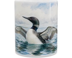 Mok ijsduiker op golvend water aquarel illustratie - Indrukwekkende watervogel beker voor vogelkijker - Sfeervol kust cadeau voor theemoment in huis of op bureau
