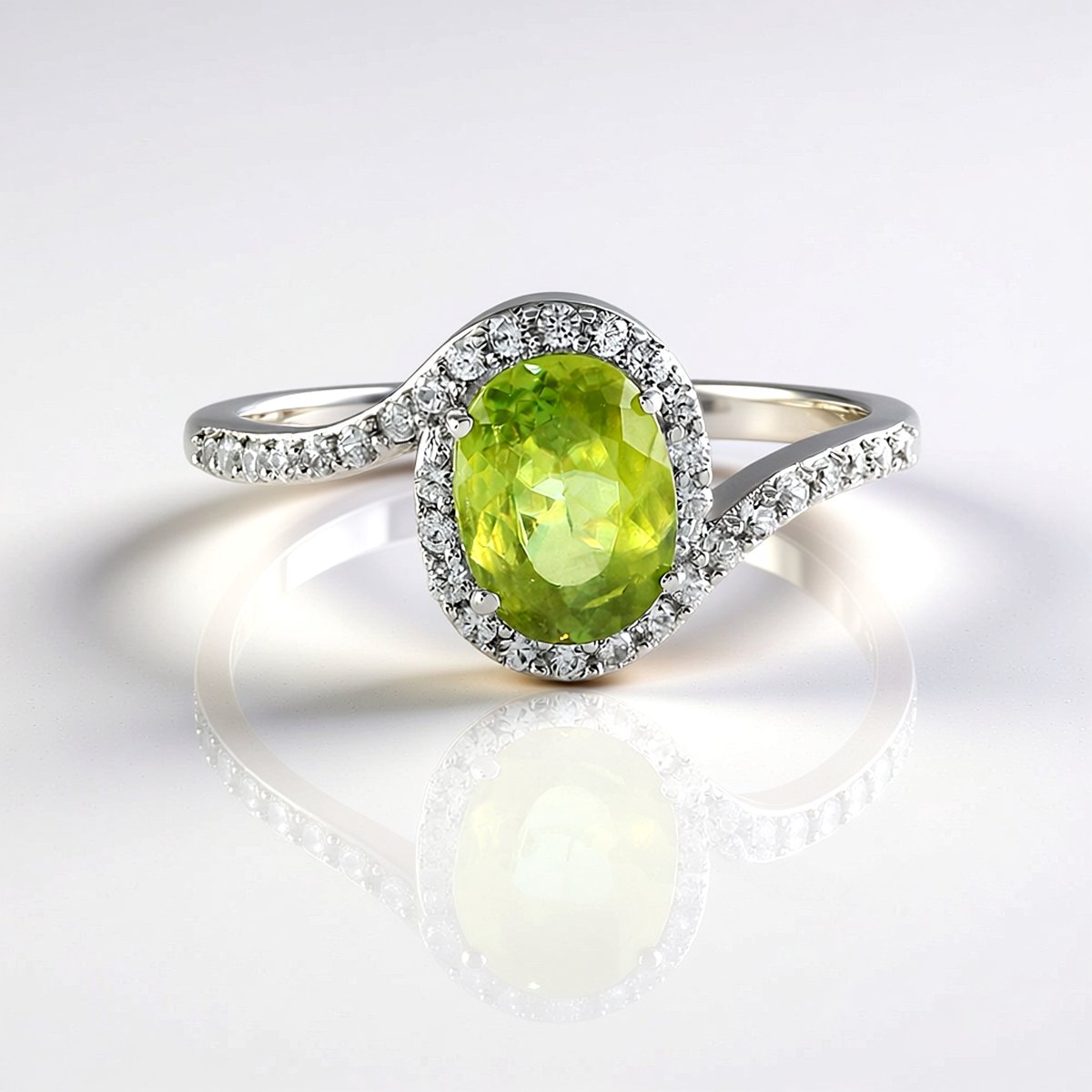 Cavill - Zilveren ring met Sfeen 1,06 ct - 925 Sterling Zilver geplatineerd - Ovaal briljantslijpsel - Verstelbare damesring met pavé zirkonia's
