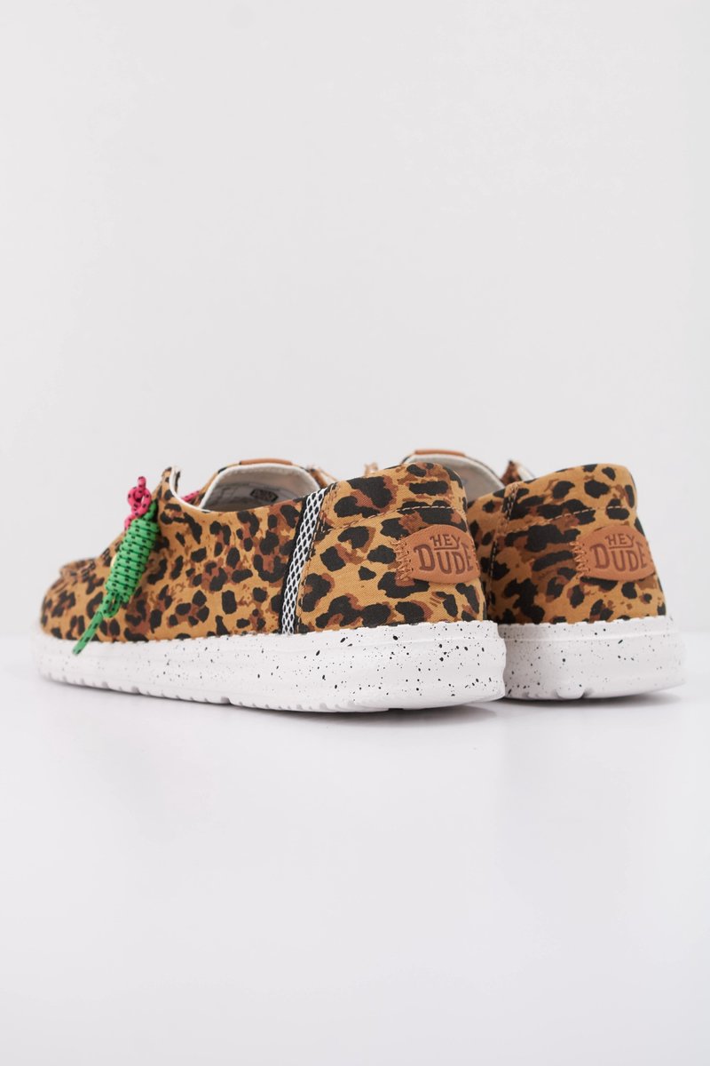HEYDUDE - Wendy Getaway Lace Dames Instappers Leopard - Maat 41