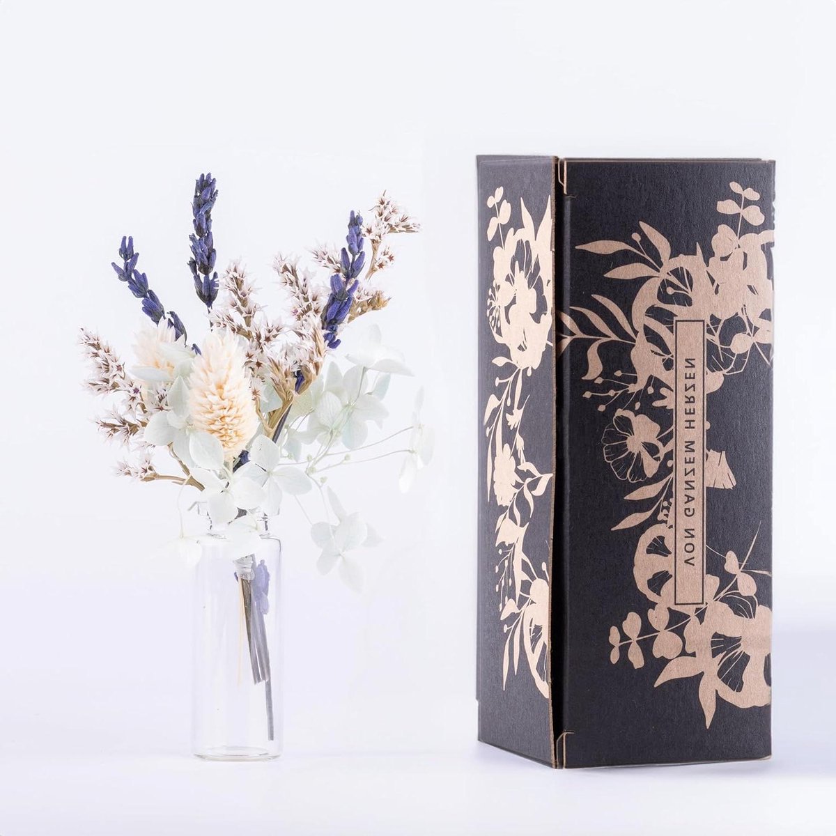 Mini boeket bloemen - Kunstbloemen vaas - Decoratie huis - Handgemaakt ontwerp - 13 cm hoog - Blauw wit