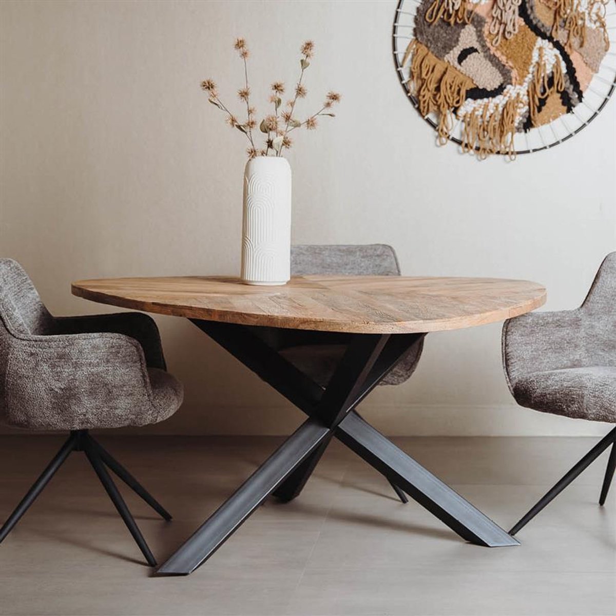 Tower Living Eettafel Trivero - Driehoek Naturel/Zwart Hout - 150x150x78cm