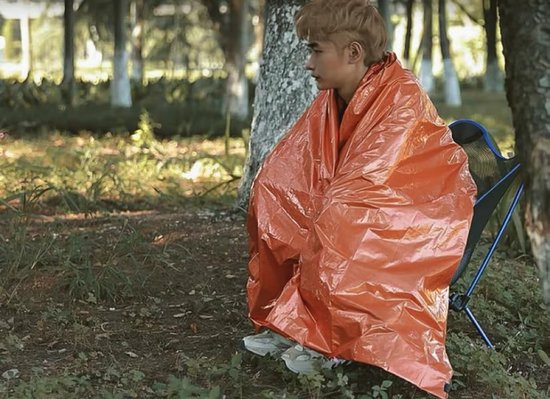 Noodslaapzak - Survival Bag - Outdoor Avontuur - Waterdicht Winddicht - 90x210cm - Oranje — afbeelding 4