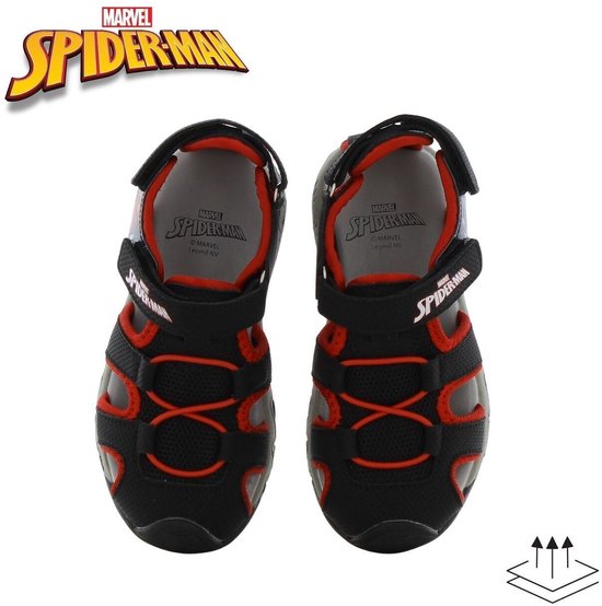Bovenkant van zwarte Spiderman sandalen met rode details en Spiderman-logo op de band.