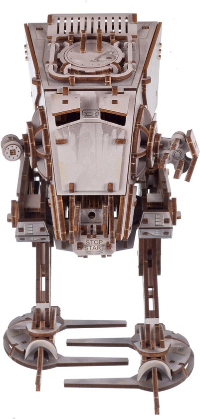 Houten model van een AT-ST Walker met twee poten, grijze en bruine details, wit-grijze verf en een "STOP START" indicatie.