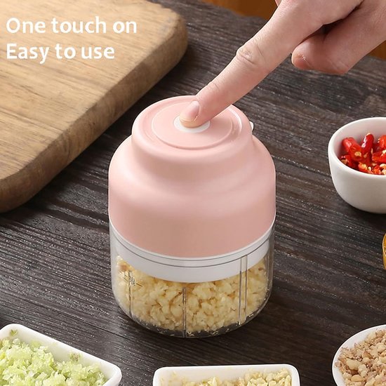 Elektrische Mini Hakker - Kleine Keukenmachine - Snel Ingrediënten Snijden - Draadloos en Oplaadbaar - 100ml Capaciteit - Roze — afbeelding 2