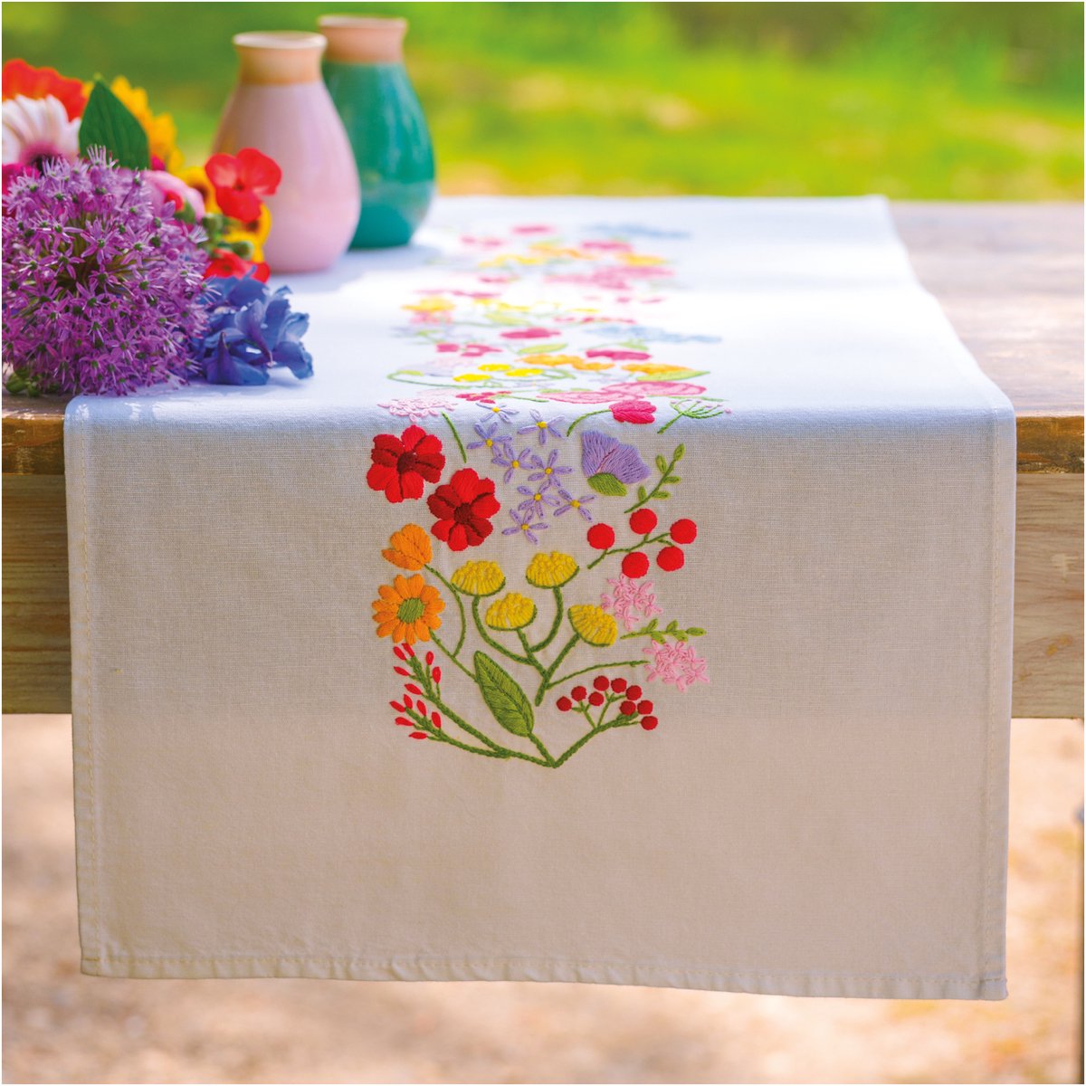 Vervaco - Loper kit Bloemen symfonie - PN-0223388 - Borduren - Borduurpakket - Borduurpakket volwassenen - Borduurpakket kind