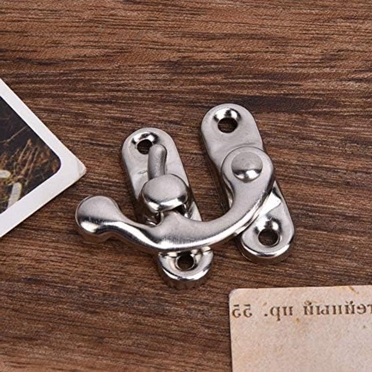 Antieke haaksluiting set van 30 stuks, ijzeren vergrendeling met 120 schroeven voor houten sieradenboxen, decoratie en beveiliging 3.2x2.8cm