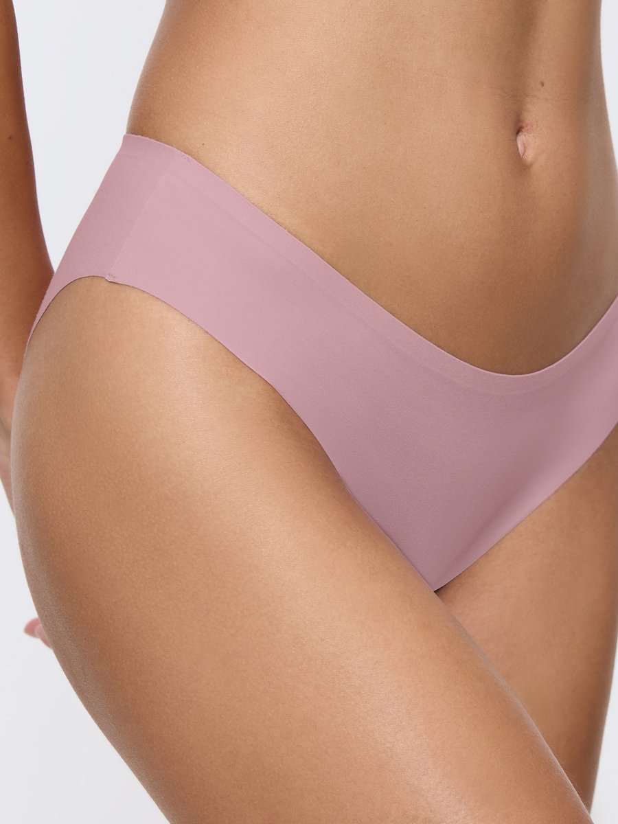 Triumph Tai-Slip Red Label Smart Invisible