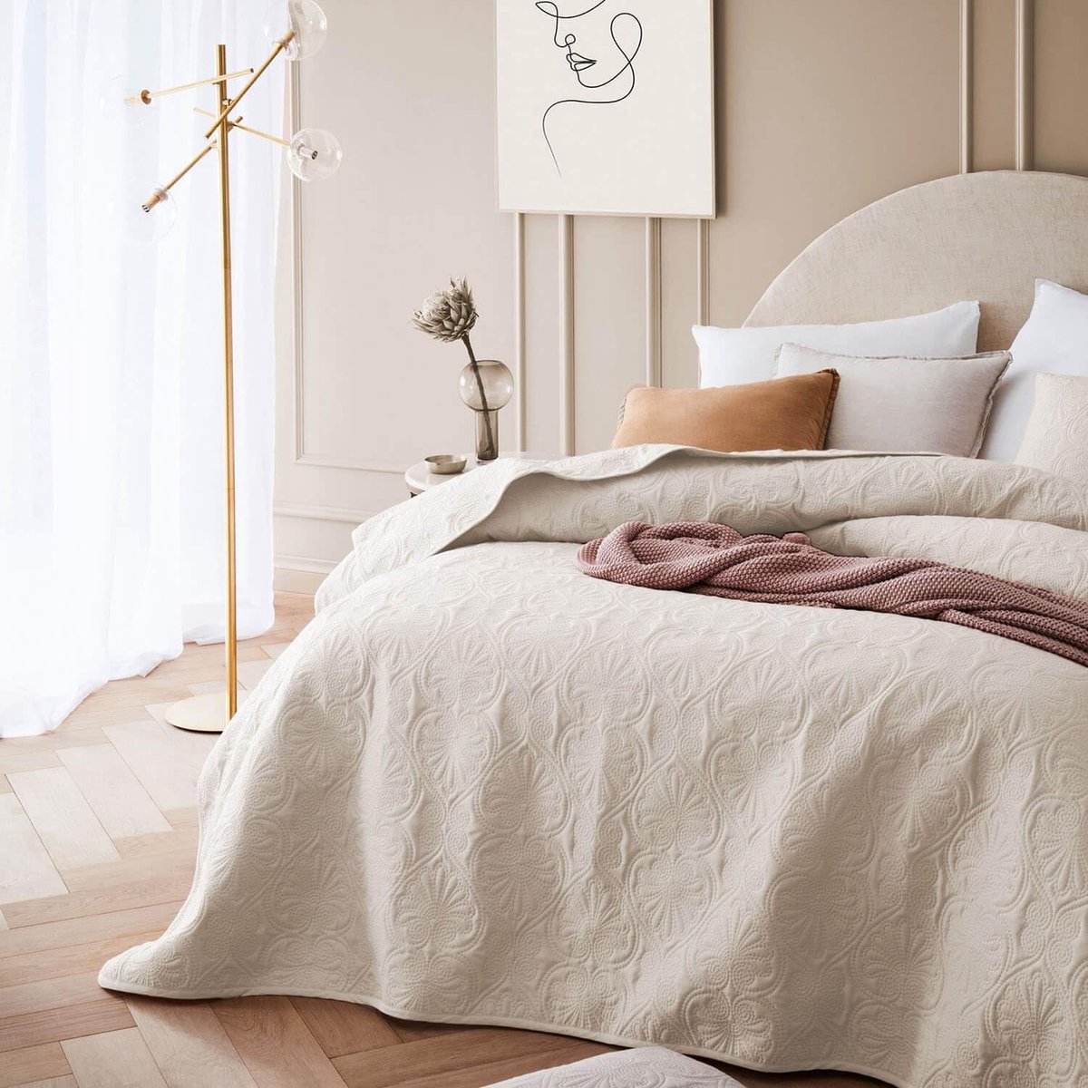 Dailygoods - Dailygoody - Elegante sprei - Bedsprei en banksprei - Crème kleur - Veelzijdige woondeken - 220 x 240 cm - Ideaal voor volwassenen