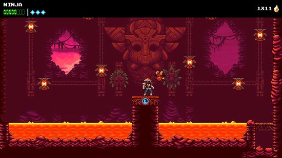 Pixel art-game met een ninja op een platform, omringd door lava en een grote, tribale masker in de achtergrond.